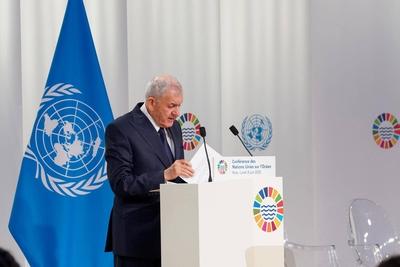 Iraqi President Abdul Latif Jamal Rashid participates with leaders, heads of state, and delegations in the Oceans Conference in Nice,-stock-foto