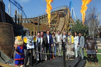 Bildnummer: 57724301  Datum: 28.03.2012  Copyright: imago/Michael HeubergerRust, Ortenaukreis, 28.03.2012 Europa Park Pressekonferenz zum Saisonstart des Europapark-Rust sowie Vorstellung der neuen Holzachterbahn WODAN-Timburcoaster (Bild). Europapark-Rust Rust, Saisonpressekonferenz Gesellschaft xsp x2x 2012 quer o0 Freizeitpark, Wirtschaft, Vergn?gungspark, Fahrgesch?ft, Achterbahn, Holz 57724301 Date 28 03 2012 Copyright Imago Michael Heuberger Rust Ortenaukreis 28 03 2012 Europe Park Press conference to Season start the Europa Park Rust and presentation the New Wooden roller coaster Wodan  Picture Europa Park Rust Rust  Society xsp x2x 2012 horizontal o0 An amusement park Economy Amusement park Ride Roller coaster Wood-stock-foto