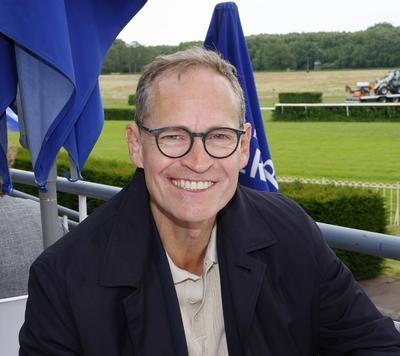 Michael M?ller beim Fashion Raceday auf der Rennbahn Hoppegarten. *** Michael M?ller at the Fashion Raceday at Hoppegart-stock-foto
