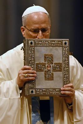 ITALY - POPE LEO XIV   PRESIDES OVER HOLY MASS ON THE OCCASION OF THE JUBILEE OF THE HOLY SEE IN SAINT PETER'S BASILICA  AT  THE  VATICAN - 2025/6/9-stock-foto