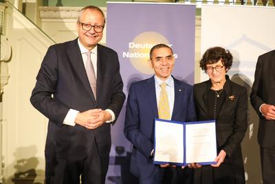Verleihung des Deutschen Nationalpreieses-stock-foto