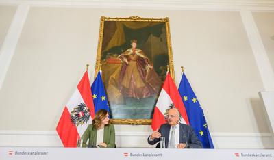 20250610 Praesentation Entwicklung der Situation der Kinder und Jugendlichen in Oesterreich-stock-photo