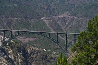 Highest Railway Arch Bridge Over The River Chenab At Reasi Jammu-stock-foto
