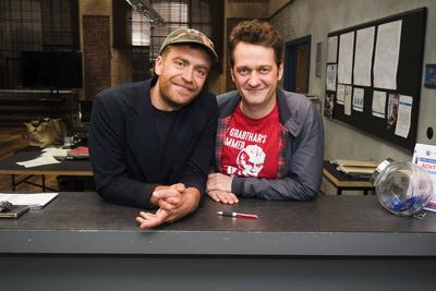 Enrique Fi? Fiss und Sven Fricke Schauspieler Das TV Grossstadtrevier der ARD bald auf der Theater Buehne des Hamburger St. Pauli Theaters Vorstellung Ein St?ck Grossstadtrevier von Saskia Fischer , Urauffuehrung am 09. Oktober 2025 Hamburg Berlin Deutschland *** Enrique Fi? Fiss and Sven Fricke Actors The TV Grossstadtrevier of the ARD soon on the stage of the Hamburg St Pauli Theater Performance A play Grossstadtrevier by Saskia Fischer , premiere on 09 October 2025 Hamburg Berlin Germany-stock-foto