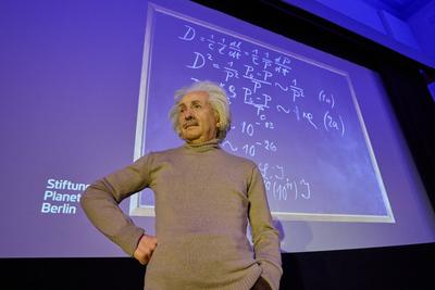 Madame Tussauds Berlin Wachsfigur von Albert Einstein-stock-photo