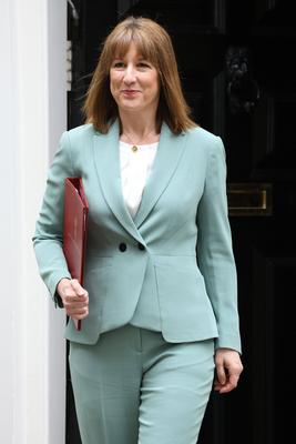 Spending Review-stock-foto