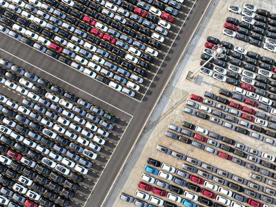 Chinese-made Vehicles Export Growth-stock-foto