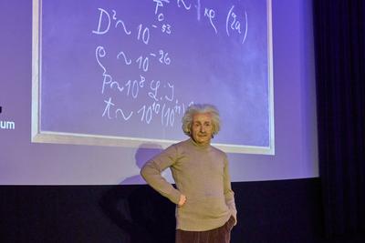 Madame Tussauds Berlin Wachsfigur von Albert Einstein-stock-photo