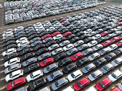 Chinese-made Vehicles Export Growth-stock-foto