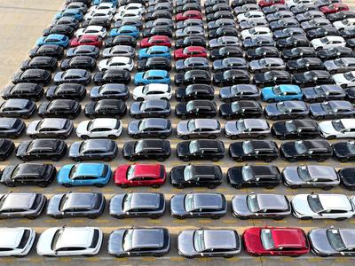 Chinese-made Vehicles Export Growth-stock-foto