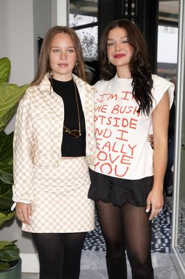Sonja Gerhardt, Emily Roberts-stock-foto
