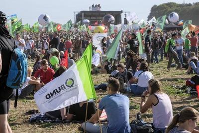 DEU Deutschland Buir 06 10 2018 Kohle stoppen Wald retten Grossdemonstration in Buir gegen di-stock-foto