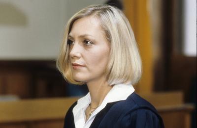 Constanze Engelbrecht 10/86 dar quer Portrait Profil ernst Frau Schauspiel Fernsehen Serie blond-stock-photo