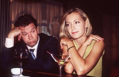 Die kleine Schwester mit Bernd Tauber und Constanze Engelbrecht 08/97 ker Film Fernsehen TV Schauspiel Filmszene Szene-stock-foto