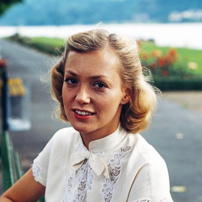 RUHE SANFT, BRUNO Ruhe sanft, Bruno, ARD Kriminalkom?die, 1983, Regie: Hajo Gies, im Bild: Constanze Engelbrecht als Son-stock-foto