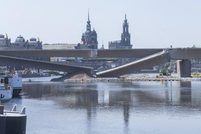 Carolabr?cke in Dresden-stock-foto