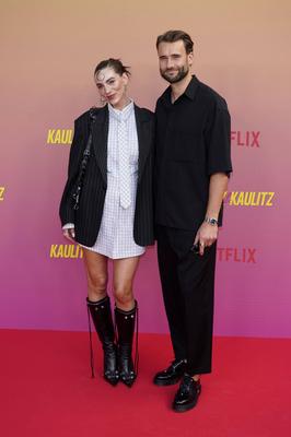 Justine Schl?tter mit Partner Benedikt Gr?tter-stock-photo