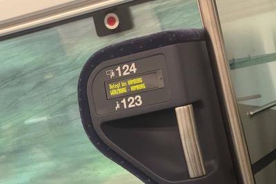 Anzeige Sitzplatzreservierung,reservierter Platz in einem ICE Zug,DB,Bahn,deutsche Bahn, *** Display seat reservation,re-stock-foto