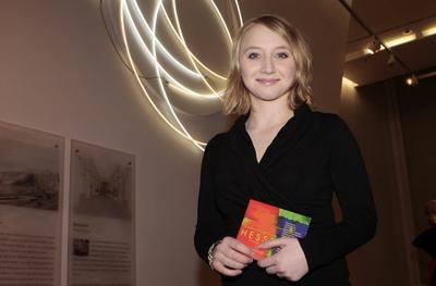 77/ Anna Maria Muehe, bei der Hoerspiel CD Vorstellung des 2ten Hesse Projekts Verliebt in die verrueckte Welt im Berlin-stock-foto