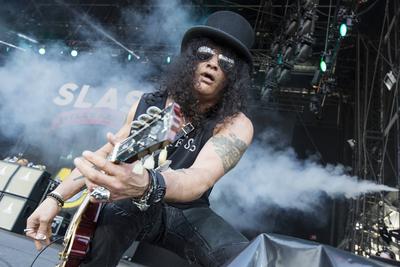 19/ Konzert: Slash, Saenger und Gitarrist Slash (Saul Hudson) beim Rock am Ring Festival am 06.06.2015 auf dem Flugplatz-stock-photo
