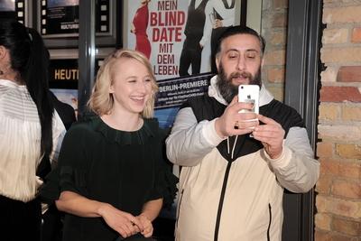 Neue Mode Kollektion POMPOEOES by Chanel21 Anna Maria Muehe Kita Ramadan Berlin Premiere Mein Blind-stock-photo