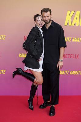 Justine Schl?tter mit Partner Benedikt Gr?tter-stock-photo
