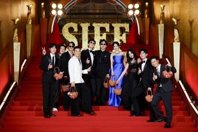 SHANGHAI, CHINA - JUNE 14: Actor Sun Yang, actor Terrance Lau Chun-him, actor Chang Yuan, actress Yang Mi, actor Andy La-stock-photo