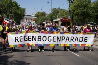 29. VIENNA PRIDE - REGENBOGENPARADE-stock-foto