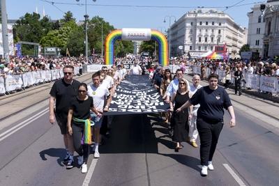 29. VIENNA PRIDE - REGENBOGENPARADE-stock-foto