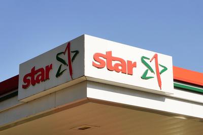 star Tankstelle, Firmenlogo, Markenname *** Star Petrol station, Company logo, Brand name 1131602647-stock-foto