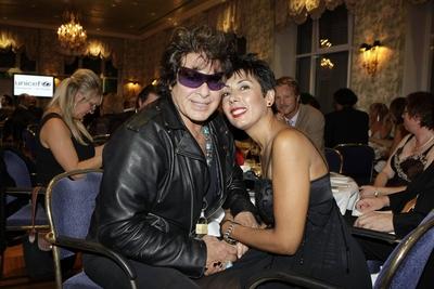 UNICEF Gala Bremen Ricky Shayne mit seiner Frau Gina bei der 3. UNICEF Gala Bremen - Schulen fuer Afrika- machen Sie mit-stock-photo