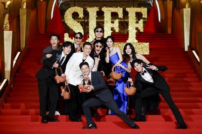 SHANGHAI, CHINA - JUNE 14: Actor Sun Yang, actor Terrance Lau Chun-him, actor Chang Yuan, actress Yang Mi, actor Andy La-stock-photo