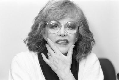 Hildegard Knef (Schauspielerin) 01/86 reg Hildegard Knef bei einem Interviewtermin am Rande eines Auftritts im Rahmen ih-stock-foto