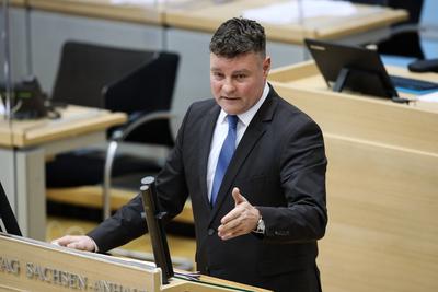 Parlamentarischer Gesch?ftsf?hrer Markus Kurze (CDU,Sachsen Anhalt) - Landtagssitzung im Landtag von Sachsen Anhalt Aktu-stock-foto