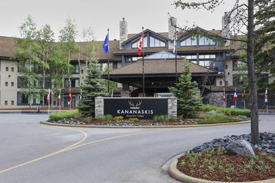 Kananaskis, Alberta, Kanada, 16.06.2025: Mountain Lodge: G7-Gipfel 2025: Das Tagungshotel in der Au?enansicht *** Kanana-stock-photo