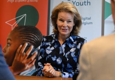 Queen Mathilde Visits Digital For Youth'-stock-foto