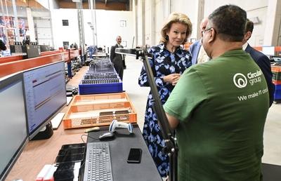 Queen Mathilde Visits Digital For Youth'-stock-foto