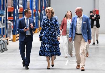 Queen Mathilde Visits Digital For Youth'-stock-foto