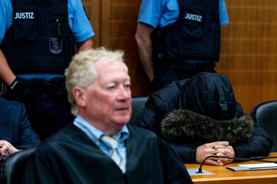 Urteil, Verbrechen gegen die Menschlichkeit gegen syrischen Arzt Alaa M.-stock-foto