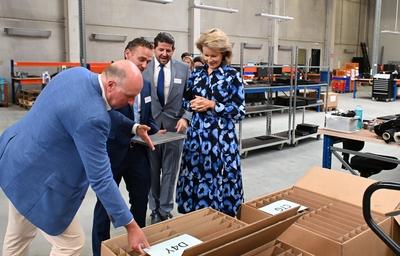 Queen Mathilde Visits Digital For Youth'-stock-foto