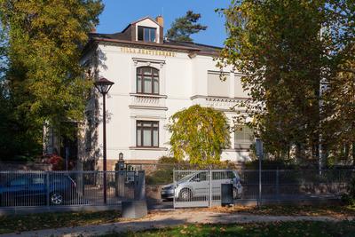 Villa Shatterhand, Karl-May-Museum, Radebeul, Sachsen, Deutschland *** Villa Shatterhand, Karl May Museum, Radebeul, Sax-stock-foto