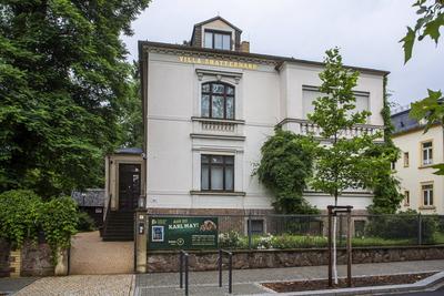 Die Villa Shatterhand ist das letzte Wohnhaus von Karl May in der s?chsischen Stadt Radebeul bei Dresden. Das Haus ist T-stock-foto