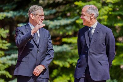 Kananaskis, Alberta, Kanada, 16.06.2025: Mountain Lodge: G7-Gipfel 2025: Die Premierminister von Gro?britannien und Kana-stock-photo