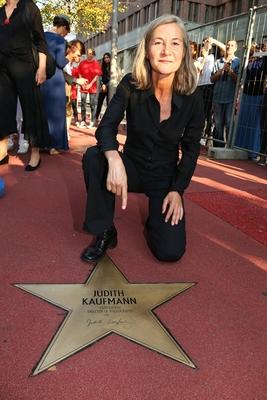 Judith Kaufmann Kamerafrau bei der Wiedereroeffnung BOULEVARD DER STARS am 4. September 2014 auf dem Mittelstreifen am P-stock-photo