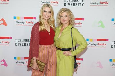 Ernsting's family Fashion Show-stock-foto