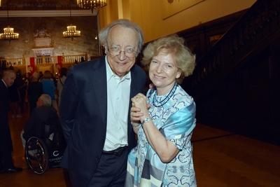 Festspiel-Pr?sidentin Helga Rabl-Stadler wird Ehrenb?rgerin der Stadt Salzburg Alfred Brendel, Gattin Doris *** Festiva-stock-foto
