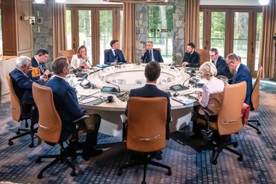 Kananaskis, Alberta, Kanada, 17.06.2025: Mountain Lodge: G7-Gipfel 2025: Arbeitssitzung der G7, im Uhrzeigersinn beginne-stock-photo