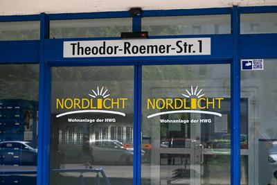 Halle (Saale) - Gro?razzia am fr?hen Morgen: Verd?chtiger IS-Terrorist festgenommen-stock-photo