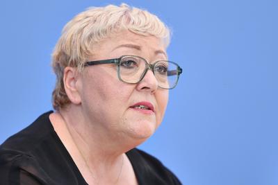 Berlin, Deutschland, 17.06.2025: Bundespressekonferenz: Jahresbericht 2025 35 Jahre Deutsche Einheit - Den Wert der Frei-stock-foto