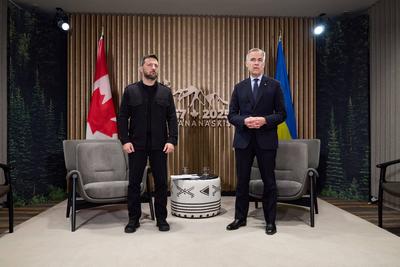 Ukrainian President Volodymyr Zelenskyy attends the G7-stock-foto